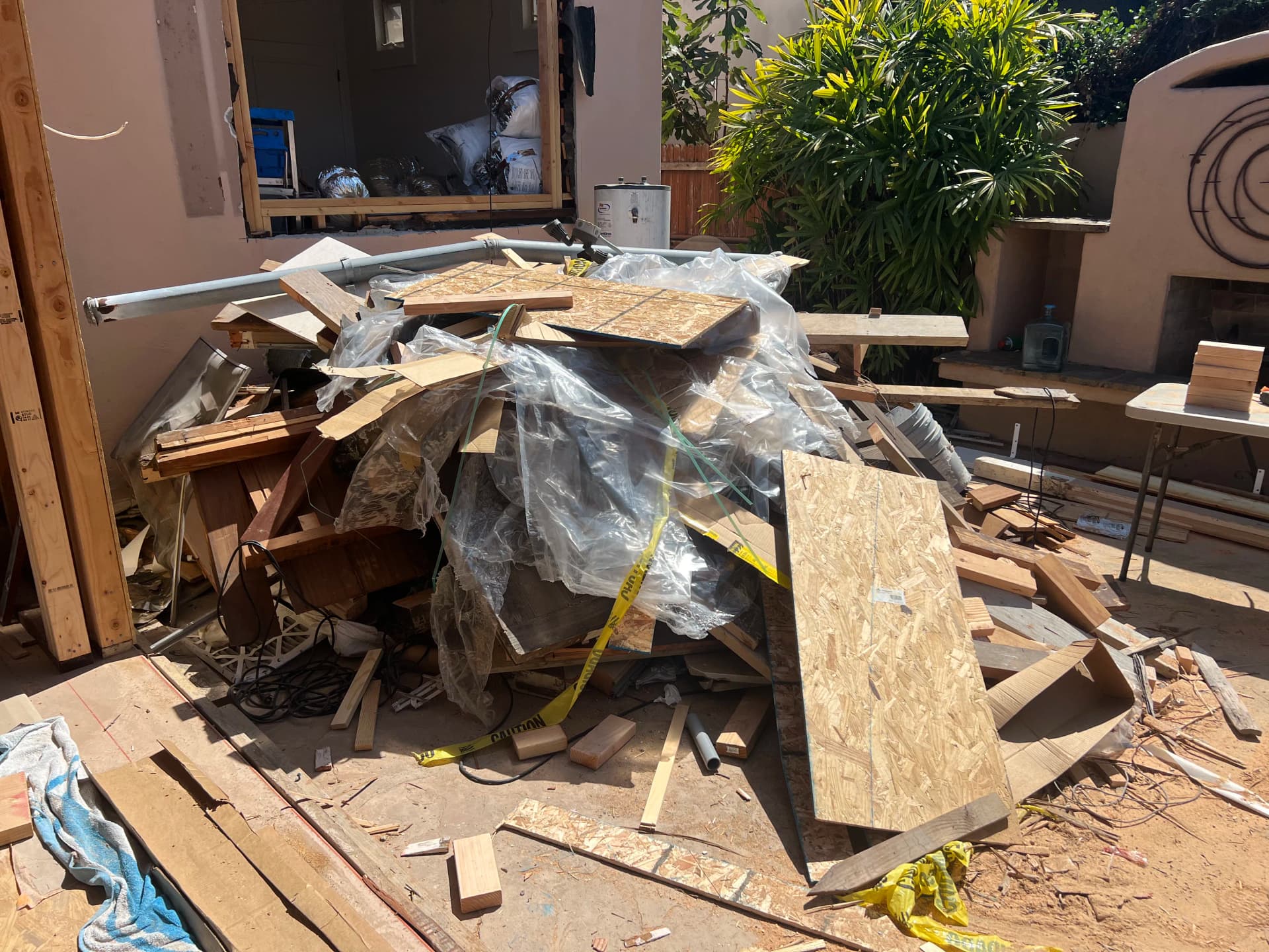 Demo Cleanup and Junk Removal Across San Diego
