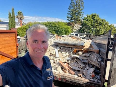 Gallery photos for Efficient Pergola Demolition and Backyard Clean-Up in Rancho Bernardo: Image #3